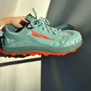 Altra Women's Lone Peak 6 Shoe - Aqua and Orange